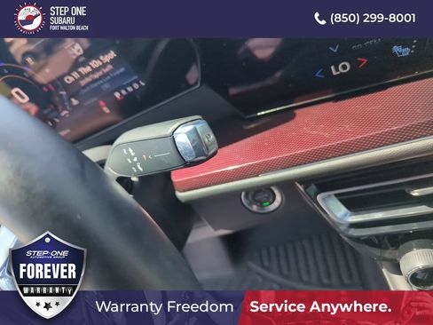 Used 2025 Chevrolet Traverse Z71 w/ Driver Confidence Package AWD/4WD image 24