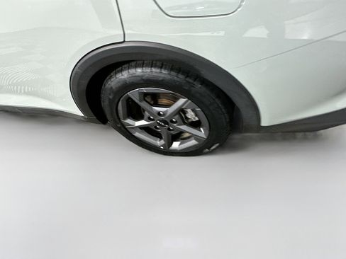 Used 2025 Kia K4 LXS image 11