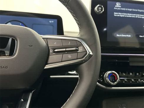 New 2026 Honda Prologue Touring image 18