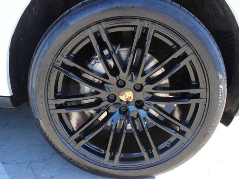 Used 2016 Porsche Macan S AWD/4WD image 19