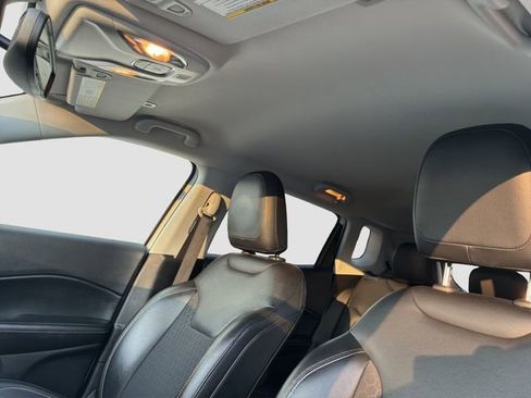 Used 2019 Jeep Compass Latitude w/ Popular Equipment Group image 26