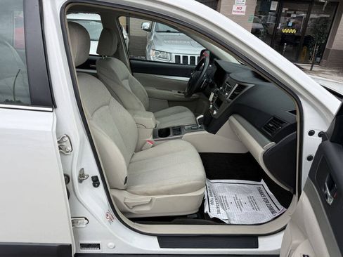 Used 2012 Subaru Outback 2.5i w/ Alloy Wheel Pkg AWD/4WD image 18