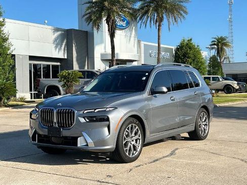 Used 2025 BMW X7 xDrive40i AWD/4WD image 1