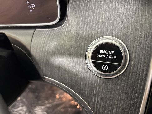 Used 2025 Mercedes-Benz C 300 C 300 image 22