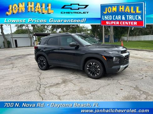 Used 2022 Chevrolet TrailBlazer LT w/ Convenience Package FWD image 16