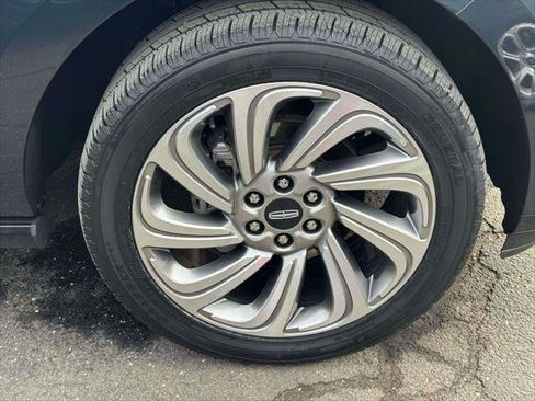 Used 2022 Lincoln Navigator Reserve image 9