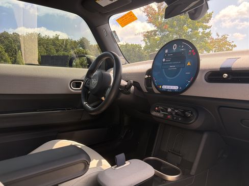 Used 2025 MINI Cooper S FWD image 6