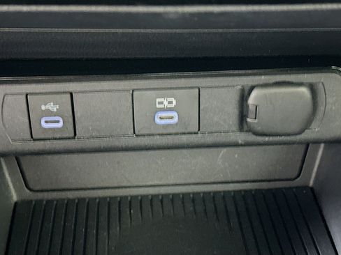 Used 2024 Toyota Prius LE image 26