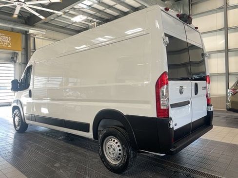 Used 2024 RAM ProMaster 2500 image 17