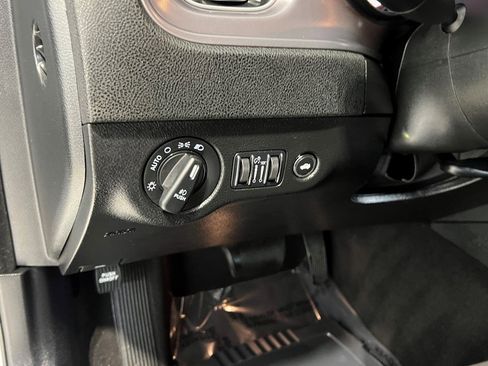 Certified 2023 Dodge Charger SXT image 26