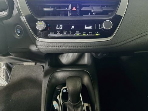 Used 2023 Toyota Corolla SE FWD image 23
