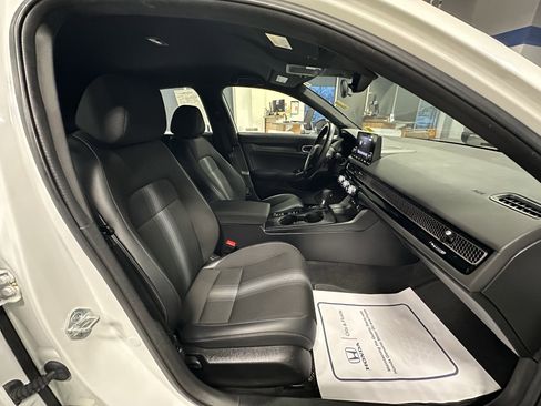 Used 2023 Honda Civic Sport image 19
