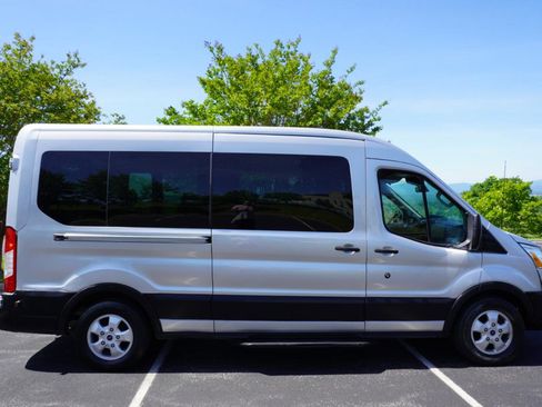 Used 2019 Ford Transit 350 XLT RWD image 20