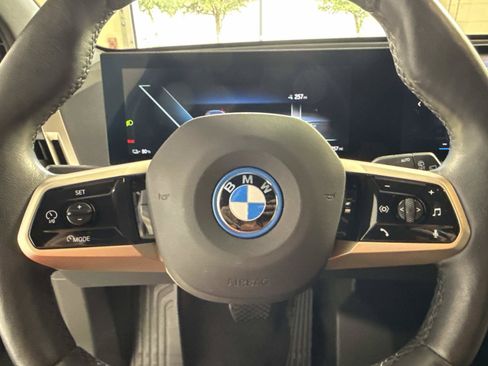 Used 2023 BMW iX xDrive50 w/ Ultimate Package 2 AWD/4WD image 29