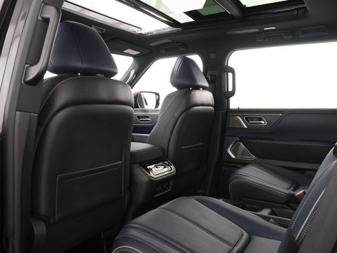 Used 2026 INFINITI QX80 4WD w/ Sport Exterior Package image 35