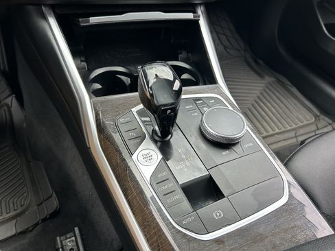 Used 2020 BMW 330i Sedan w/ Convenience Package RWD image 24