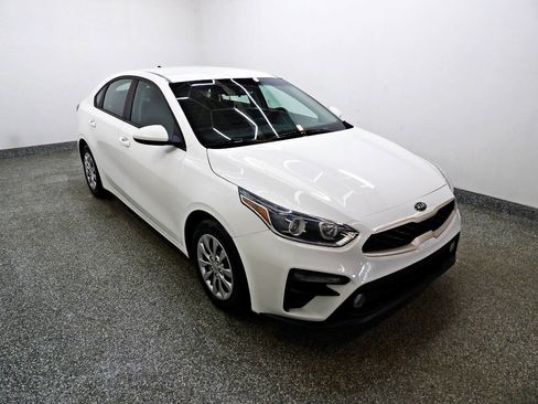 Used 2021 Kia Forte Sedan FWD image 3