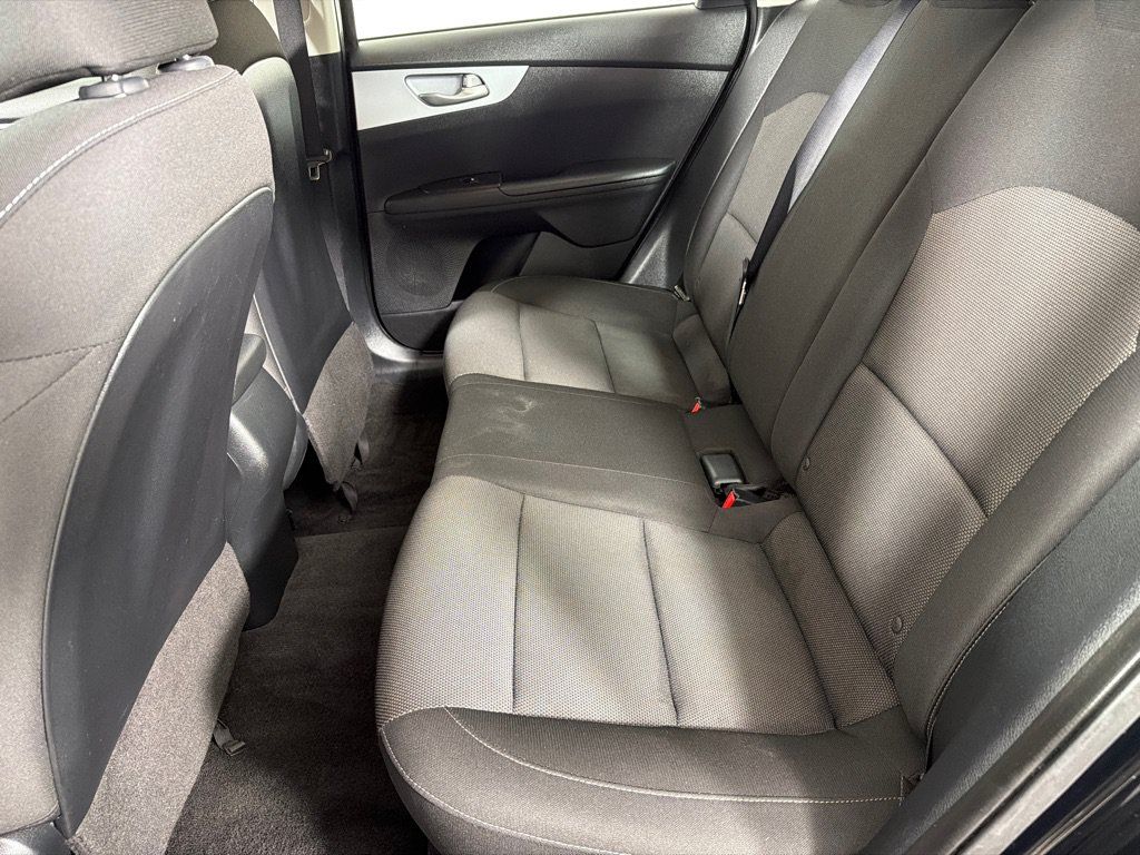 Used 2024 Kia Forte LXS FWD image 17