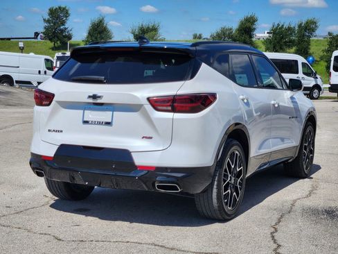Certified 2025 Chevrolet Blazer RS w/ Driver Confidence II Package FWD image 5