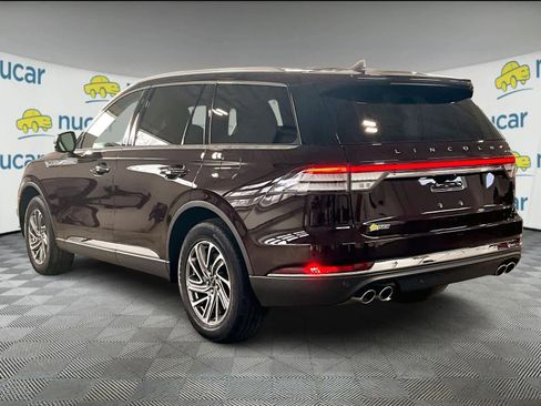 Used 2023 Lincoln Aviator Standard image 4