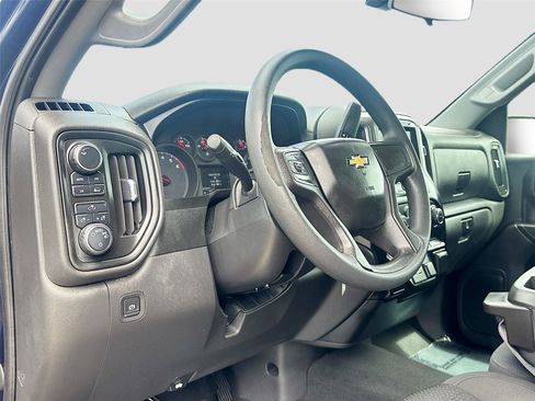 Used 2021 Chevrolet Silverado 1500 Custom w/ LPO, Dark Essentials Package AWD/4WD image 9