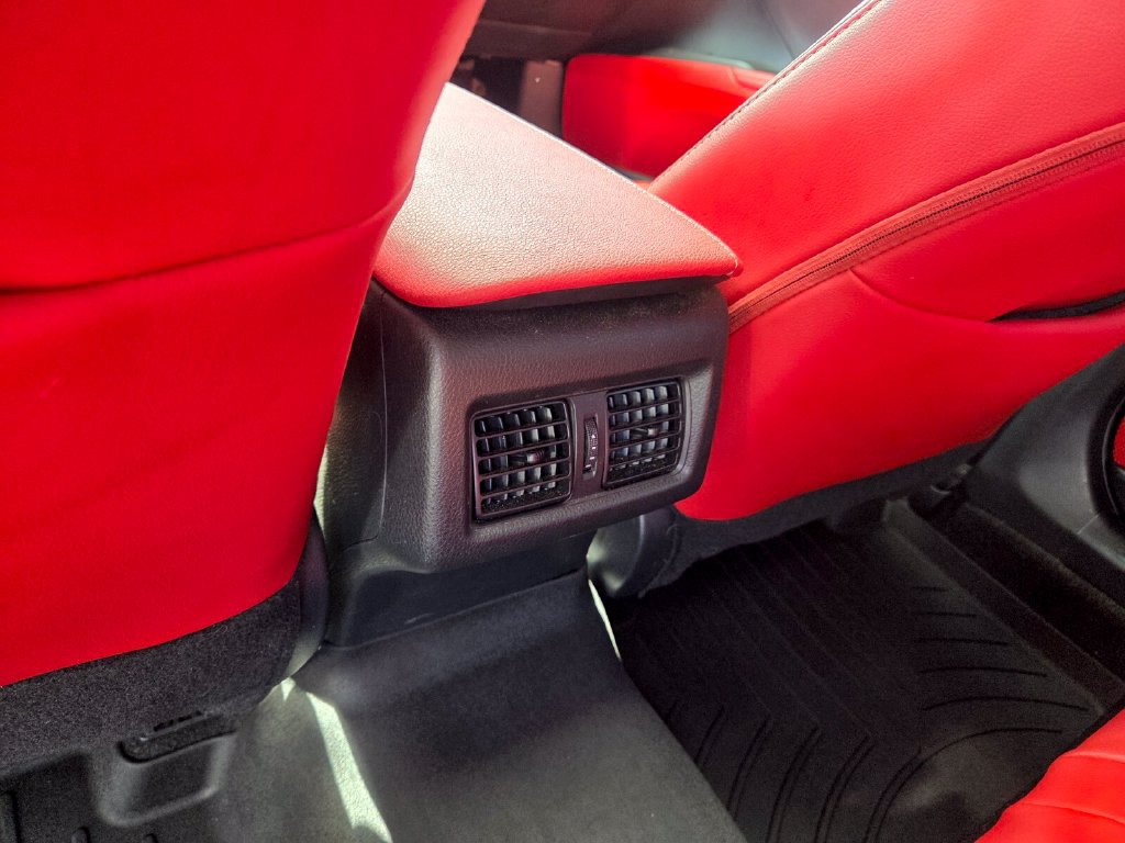 Used 2024 Toyota Camry XSE FWD image 7