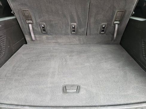 Used 2021 Chevrolet Suburban LT image 34