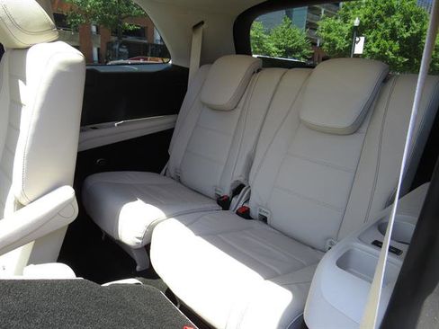 Certified 2021 Mercedes-Benz GLS 450 4MATIC image 22
