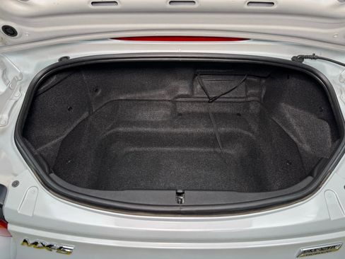 Used 2016 MAZDA MX-5 Miata Club image 14