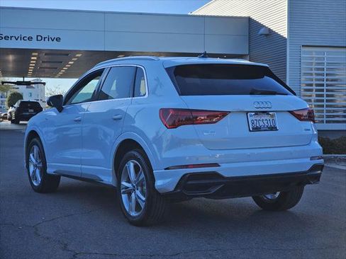 Used 2022 Audi Q3 2.0T Premium Plus w/ Premium Plus Package image 9