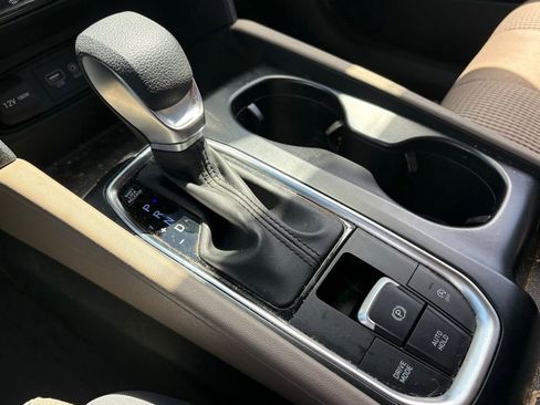 Used 2020 Hyundai Santa Fe SEL FWD image 23