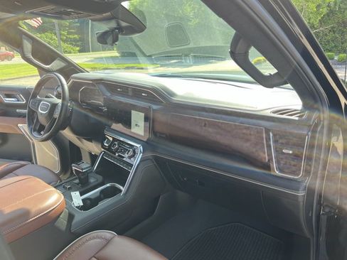 Used 2024 GMC Sierra 1500 Denali Ultimate AWD/4WD image 29