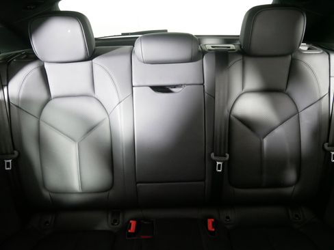 Used 2019 Porsche Macan image 13