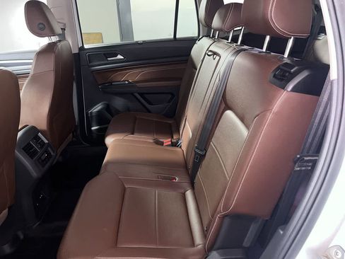 Used 2021 Volkswagen Atlas SE w/ Panoramic Sunroof Package image 28