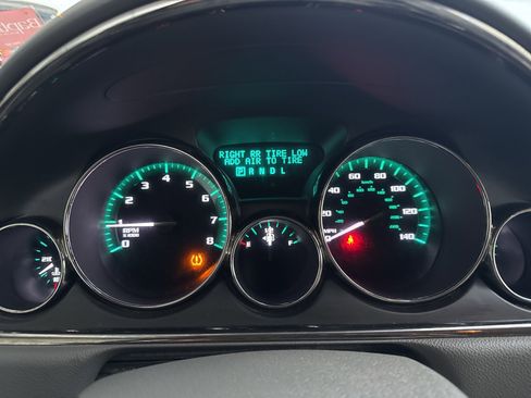 Used 2016 Buick Enclave Leather image 13