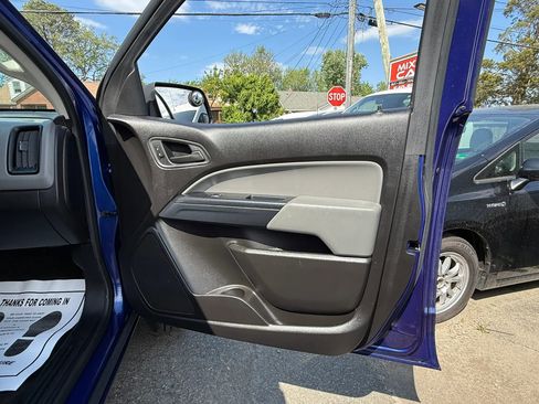 Used 2017 Chevrolet Colorado W/T image 25