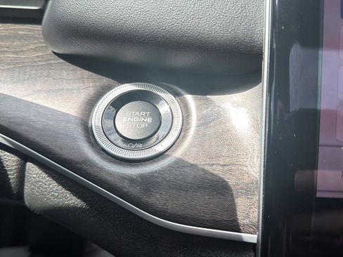 Used 2023 Jeep Grand Cherokee 30th Anniversary AWD/4WD image 25