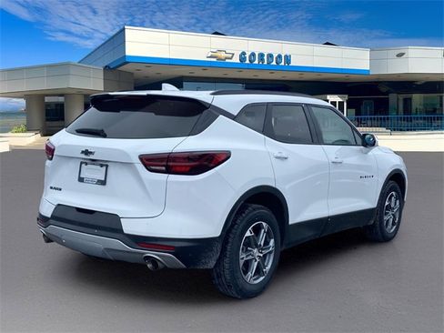 Used 2024 Chevrolet Blazer LT w/ Convenience Package image 8