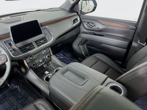 Certified 2024 Chevrolet Tahoe High Country w/ Premium Package image 24