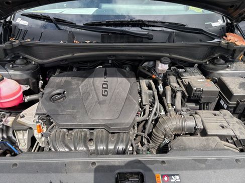Used 2025 Kia Sportage LX image 31