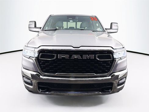 Used 2025 RAM 1500 Big Horn AWD/4WD image 2