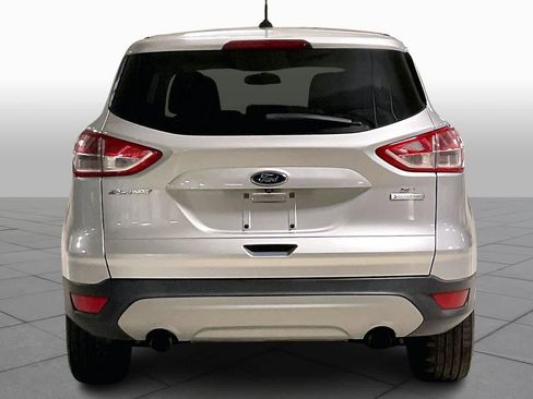 Used 2016 Ford Escape SE image 5