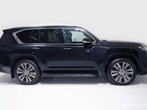 Used 2026 Lexus LX 700h Luxury w/ Accessory Package (Z1) AWD/4WD image 3