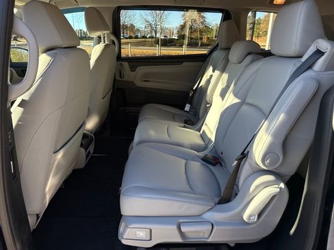 Used 2024 Honda Odyssey EX-L image 26