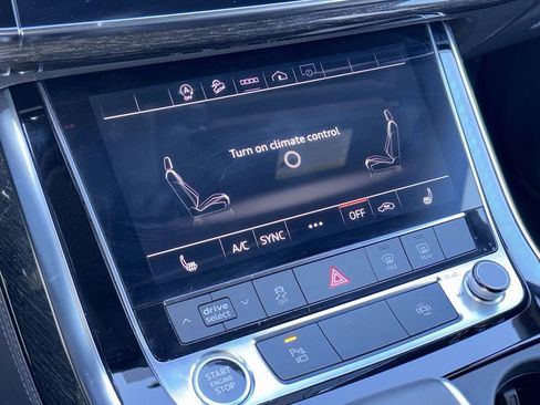 Used 2023 Audi Q7 2.0T Premium Plus w/ Premium Plus Package AWD/4WD image 8