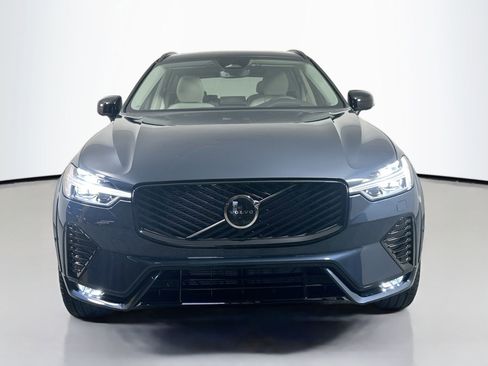 New 2026 Volvo XC60 B5 Ultra w/ Protection Package Premier AWD/4WD image 2