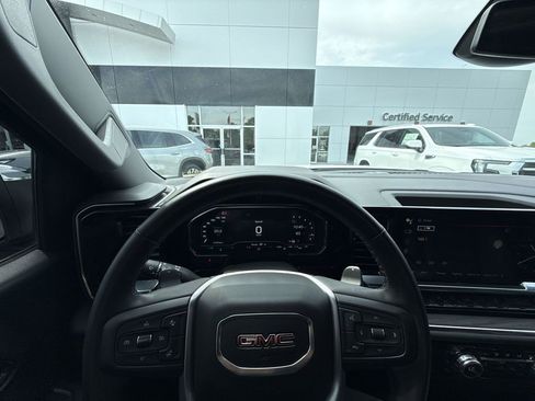 Certified 2024 GMC Sierra 1500 SLT w/ SLT Convenience Package image 17