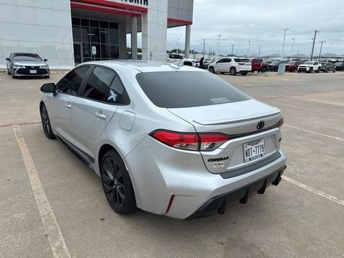 Used 2023 Toyota Corolla SE FWD image 6