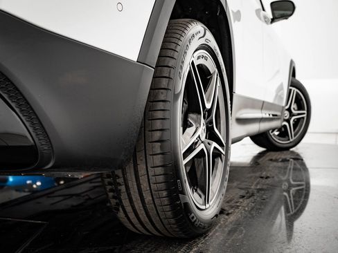 Certified 2023 Mercedes-Benz GLB 250 4MATIC image 49