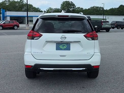 Used 2019 Nissan Rogue SV FWD image 7
